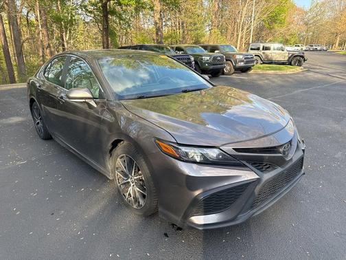 Predawn Gray Mica 2023 Toyota Camry SE