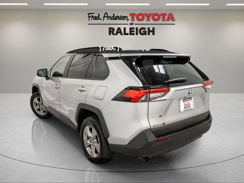 2023 Toyota RAV4 Hybrid XLE