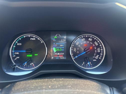 2021 Toyota RAV4 Hybrid XLE