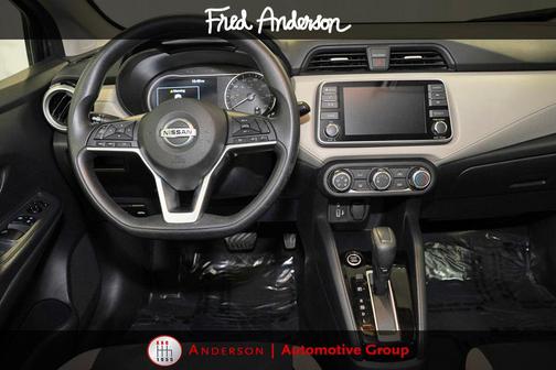 2022 Nissan Versa 1.6 SV