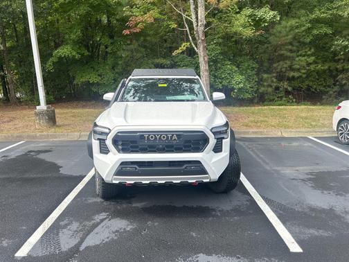 2025 Toyota Tacoma Hybrid Trailhunter