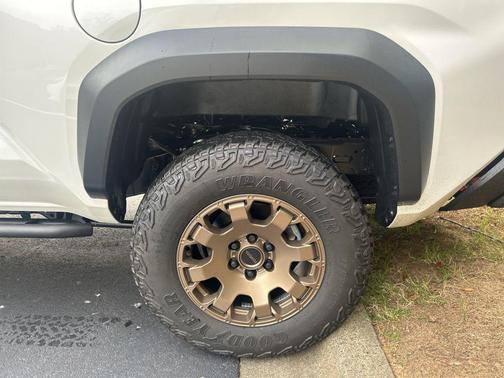 2025 Toyota Tacoma Hybrid Trailhunter