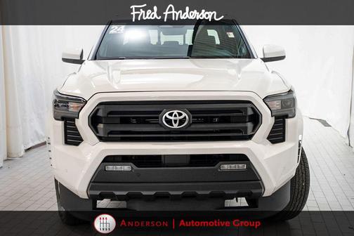 Ice Cap 2024 Toyota Tacoma SR5