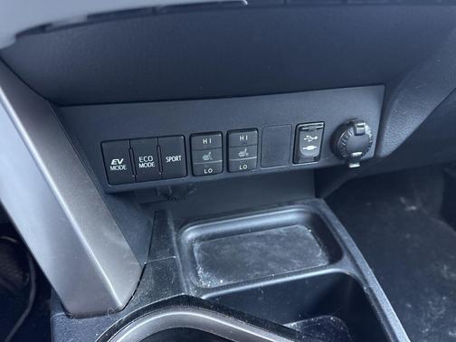 2016 Toyota RAV4 Hybrid Limited