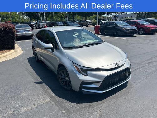 Classic Silver Metallic 2026 Toyota Corolla SE