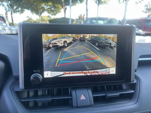 2025 Toyota RAV4 Hybrid SE