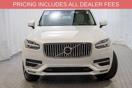 Crystal White Metallic 2022 Volvo XC90 T6 Inscription