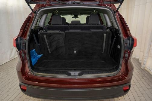 2018 Toyota Highlander LE