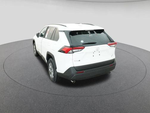 2025 Toyota RAV4 Hybrid SE