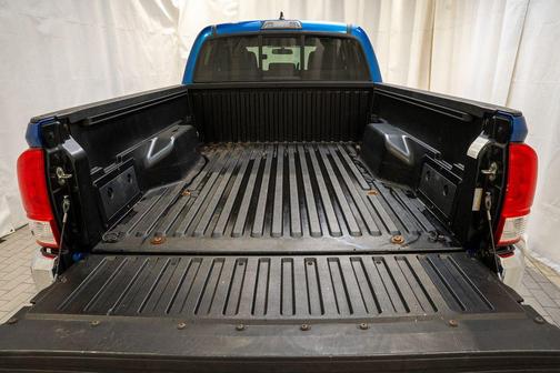 2016 Toyota Tacoma SR5