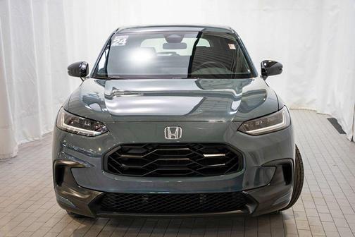 Urban Gray Pearl 2024 Honda HR-V AWD Sport