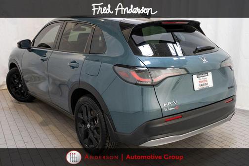 Urban Gray Pearl 2024 Honda HR-V AWD Sport