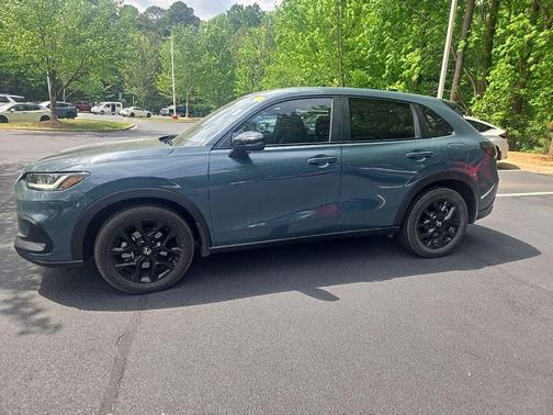 Urban Gray Pearl 2024 Honda HR-V AWD Sport