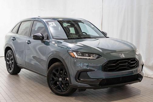 Urban Gray Pearl 2024 Honda HR-V AWD Sport
