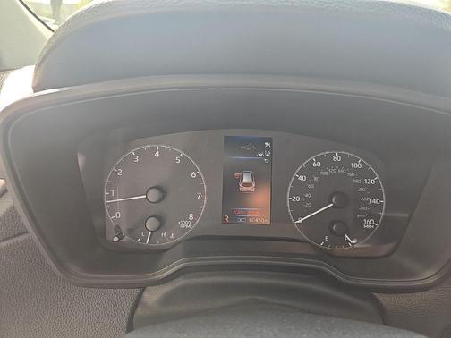 Sonic Silver 2024 Toyota Corolla Cross LE