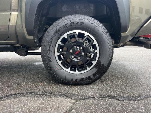 2025 Toyota Tacoma TRD Off Road