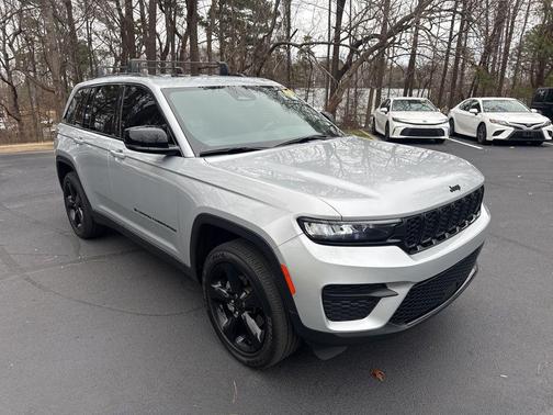 2023 Jeep Grand Cherokee Altitude