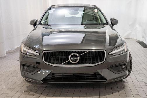 2019 Volvo V60 T5 Momentum