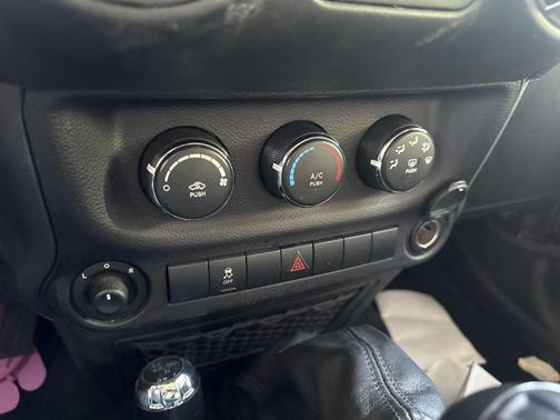 2016 Jeep Wrangler Sport