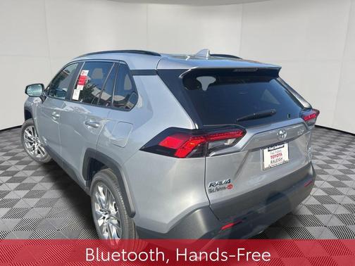 2025 Toyota RAV4 XLE Premium