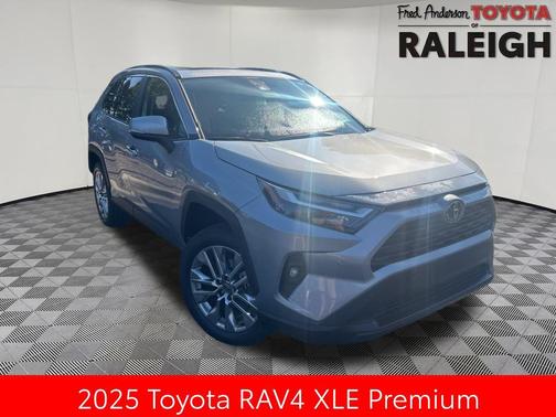 2025 Toyota RAV4 XLE Premium