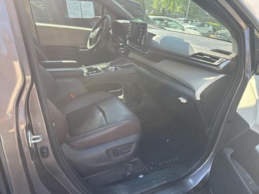 Predawn Gray Mica 2023 Toyota Sienna Platinum 7 Passenger