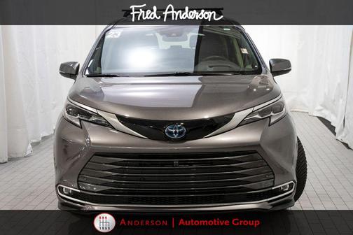 Predawn Gray Mica 2023 Toyota Sienna Platinum 7 Passenger