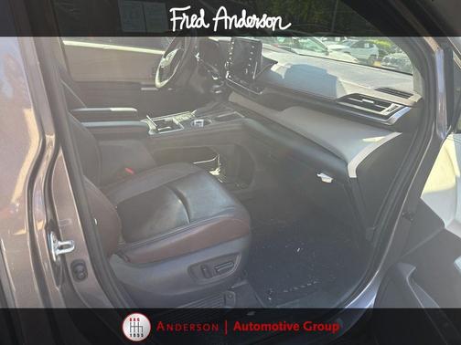 Predawn Gray Mica 2023 Toyota Sienna Platinum 7 Passenger