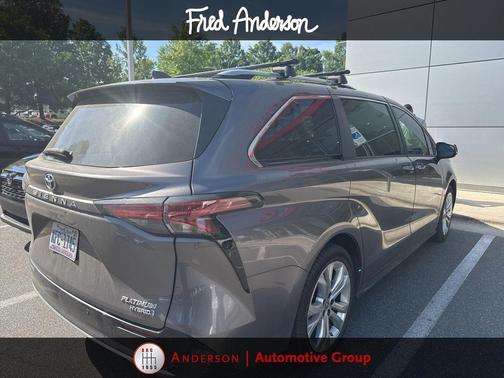 Predawn Gray Mica 2023 Toyota Sienna Platinum 7 Passenger