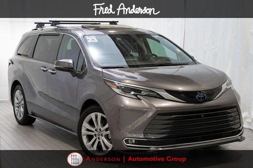Predawn Gray Mica 2023 Toyota Sienna Platinum 7 Passenger
