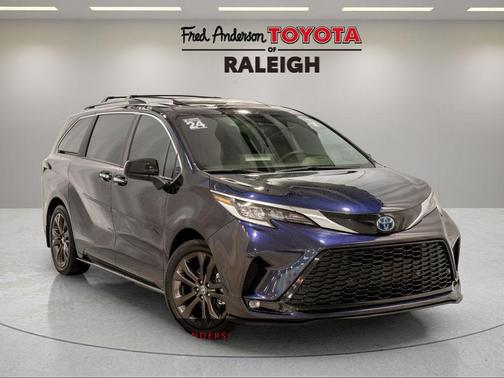 2024 Toyota Sienna XSE 7 Passenger