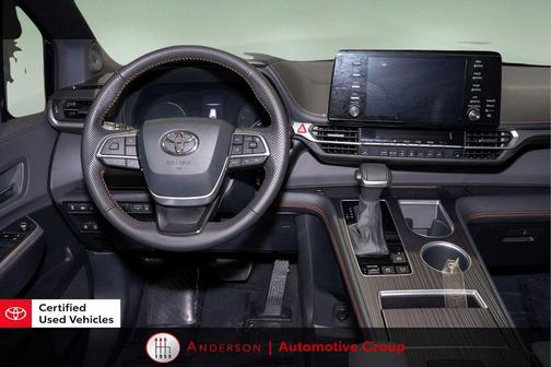 2024 Toyota Sienna XSE 7 Passenger