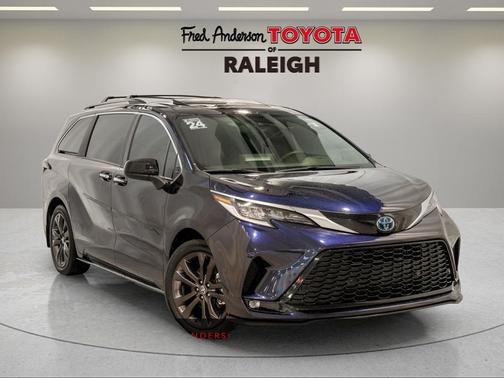2024 Toyota Sienna XSE 7 Passenger