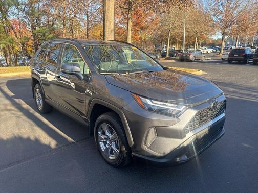 2024 Toyota RAV4 XLE