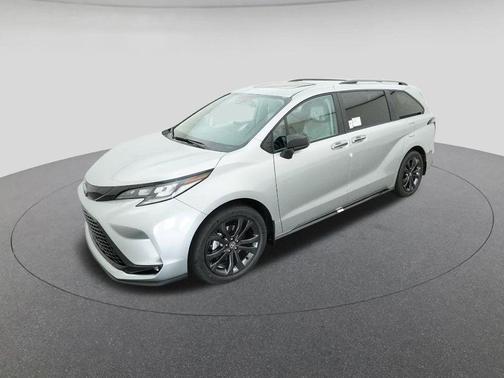 2025 Toyota Sienna XSE 7 Passenger