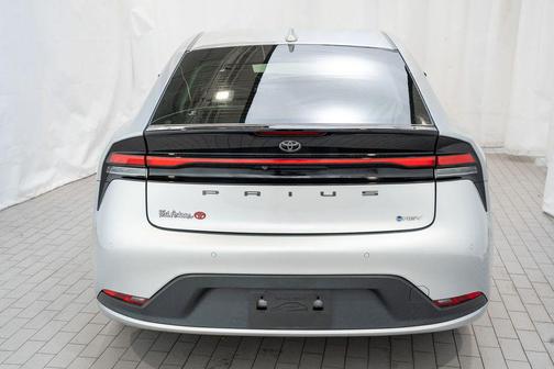 2023 Toyota Prius LE