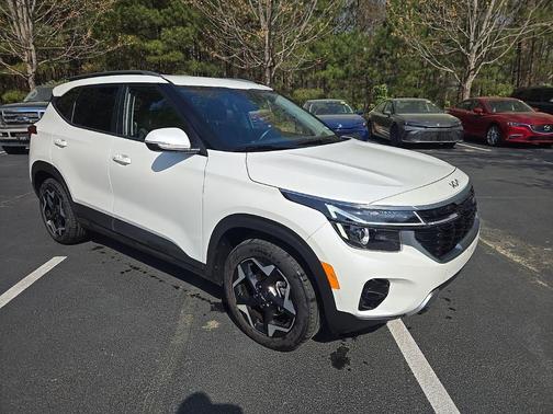 Snow White Pearl 2025 Kia Seltos S