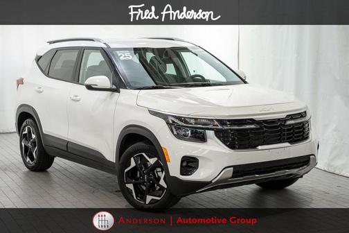 Snow White Pearl 2025 Kia Seltos S
