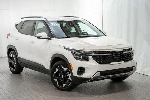 Snow White Pearl 2025 Kia Seltos S