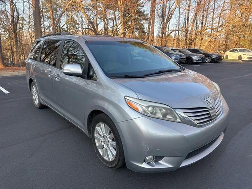 2017 Toyota Sienna Limited Premium
