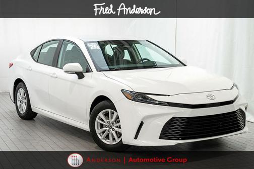 Ice Cap 2025 Toyota Camry LE