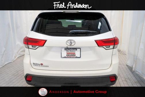 2018 Toyota Highlander LE