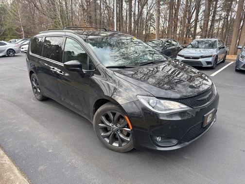 2019 Chrysler Pacifica Touring L