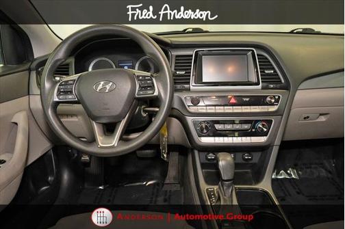 2018 Hyundai SONATA SE