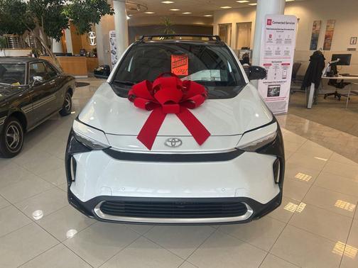 2025 Toyota bZ4X Limited