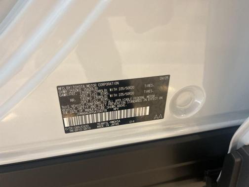 2025 Toyota bZ4X Limited