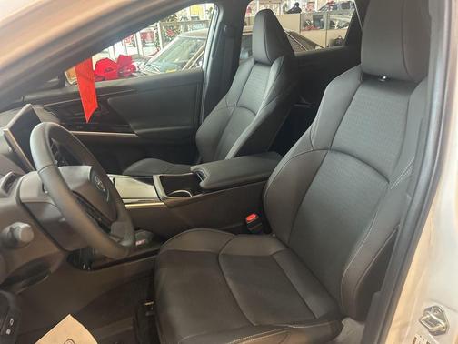 2025 Toyota bZ4X Limited