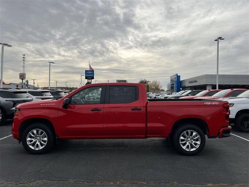 2025 Chevrolet Silverado 1500 Custom