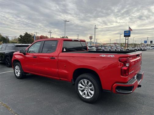 2025 Chevrolet Silverado 1500 Custom