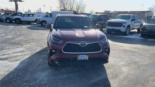 2022 Toyota Highlander Hybrid XLE